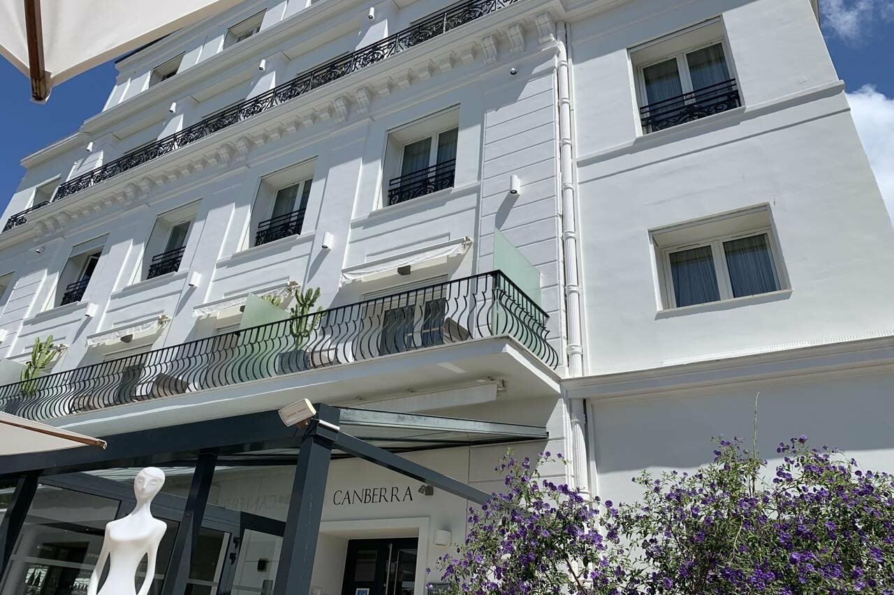 Фото Hotel Le Canberra