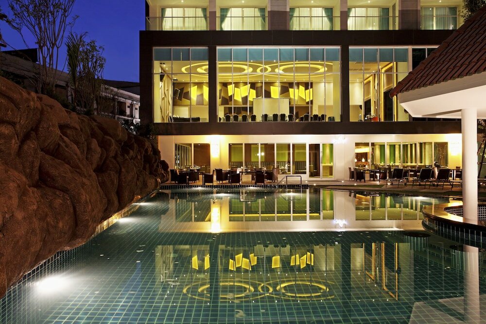 Фото Centara Pattaya Hotel