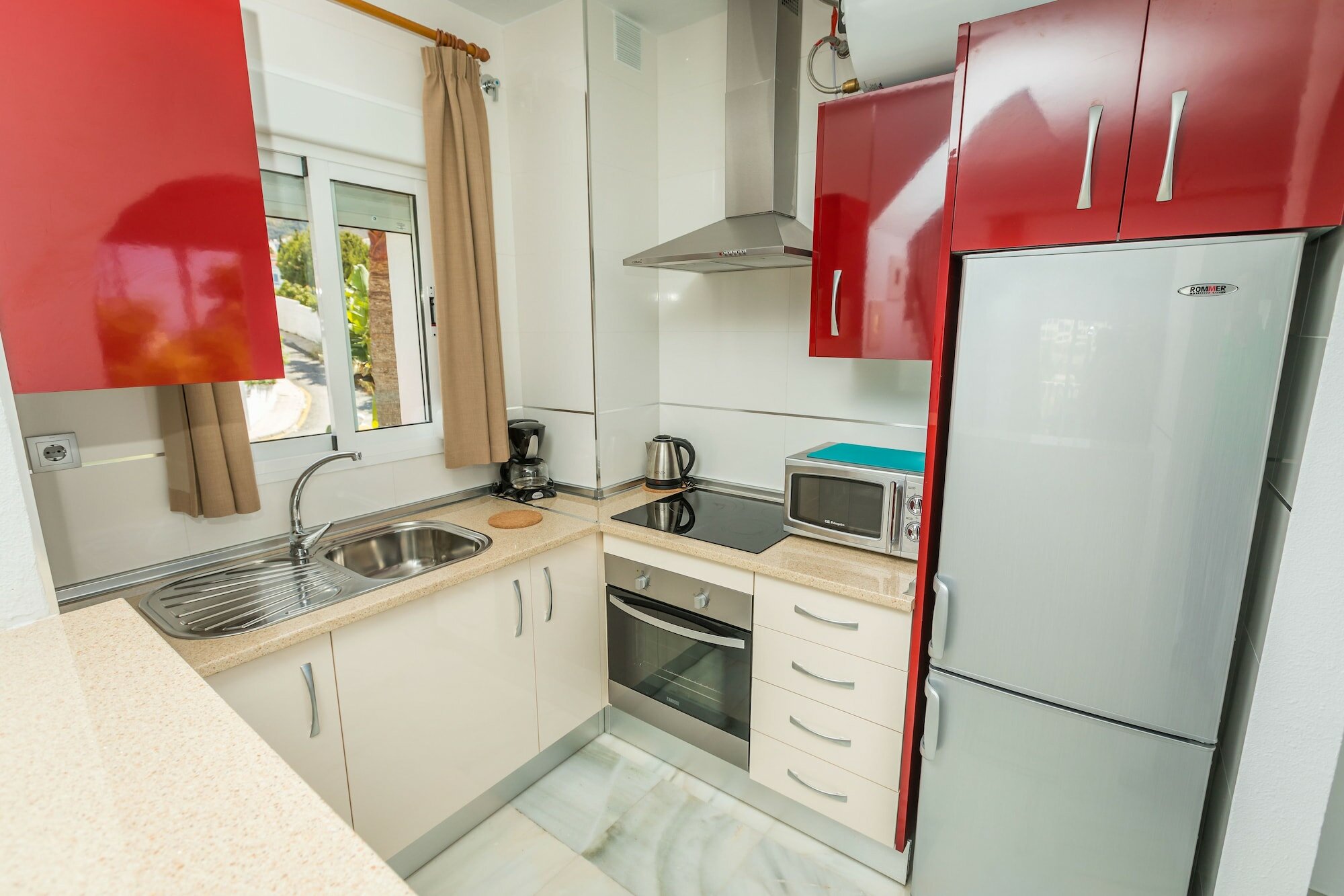 Фото Apartamentos Turísticos Las Rosas de Capistrano