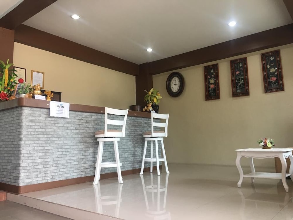 Фото Ananya Residence Service Apartment