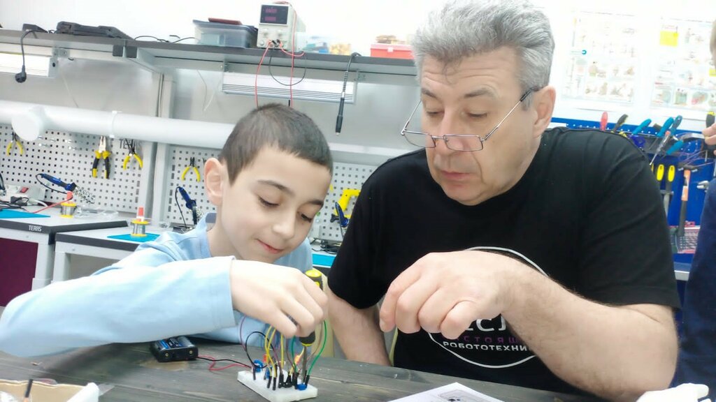 Further education The Tesla Young Engineers Club, Moscow, photo