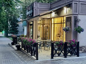 Truffle (ulitsa Mira, 3А) ، مقهى