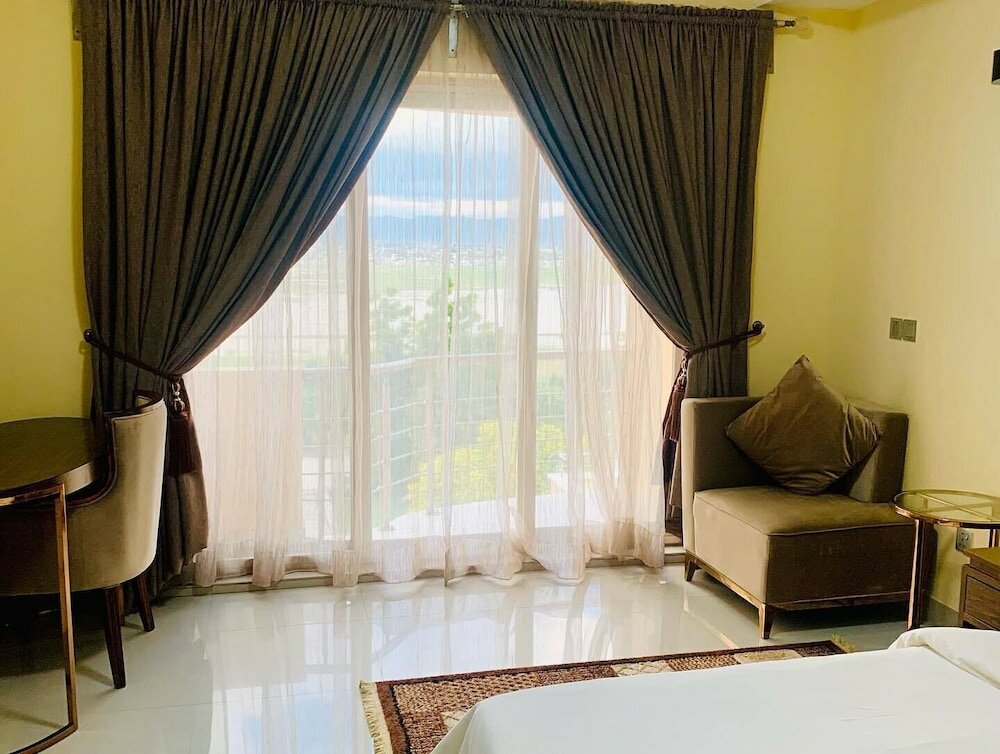 Фото Golden Alpine Hotel and Resort