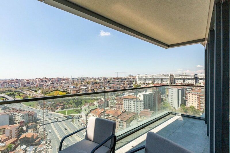 Апартаменты Cozy Flat With City View and Balcony in Sisli в Шишли