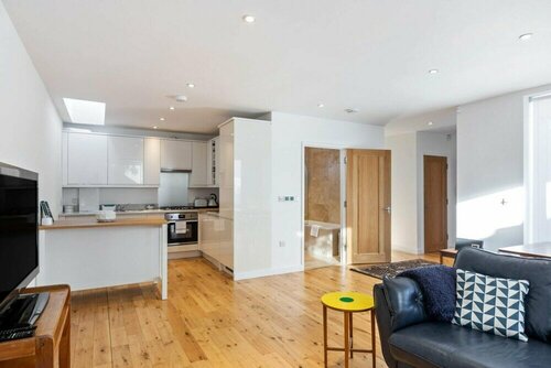 Гостиница Cosy 2 Bedroom House Near Greenwich в Лондоне