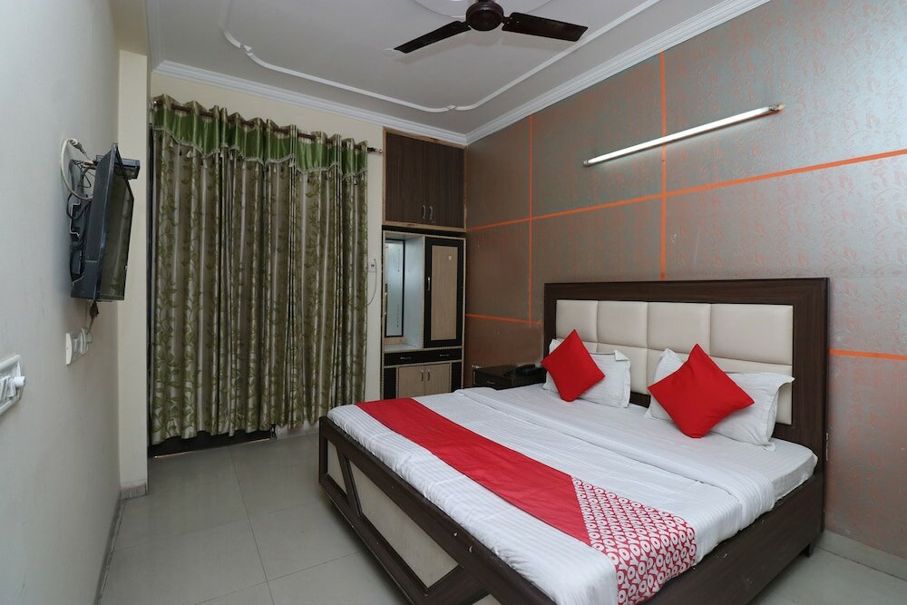 Фото Oyo 35663 Mayank Palace