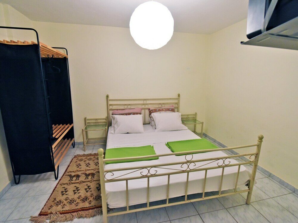 Фото Demi Maisonette