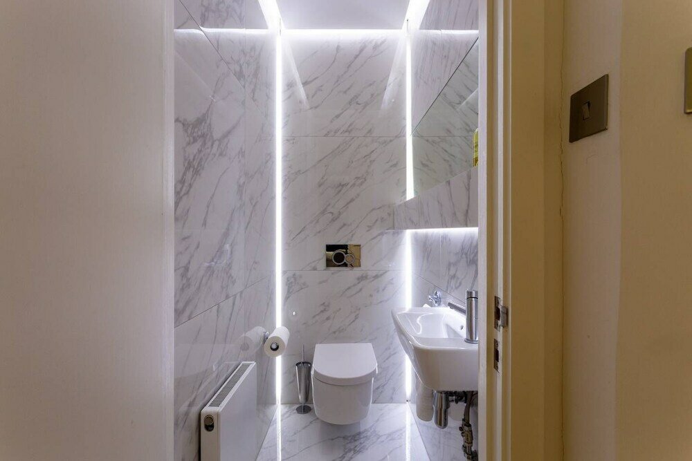 Фото Fantastic 5 Bed House in Kensington Near Museums