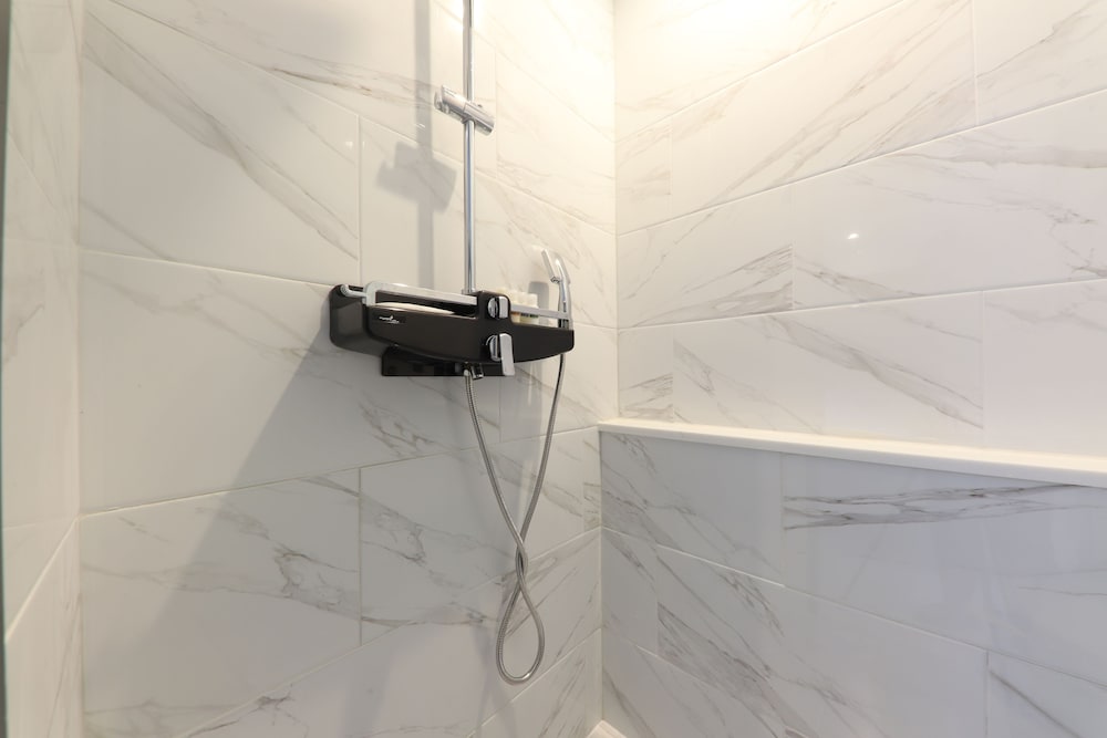 Фото Gray 193 Hotel