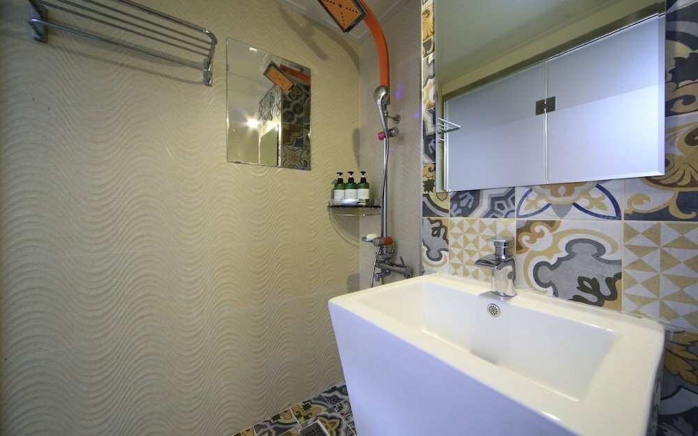 Фото Geoje Jangseungpo Yangpa