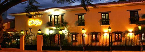 Гостиница Hotel Aranjuez Cochabamba в Кочабамбе