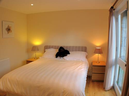 Фото Auchendennan Luxury Self Catering Cottages
