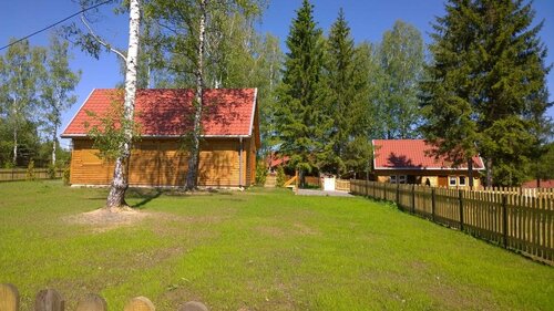 Гостиница Domki Nad Jeziorem Zlotnickim в Мирске
