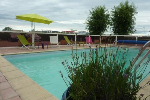 Гостиница Hotel Helios Roanne в Роане