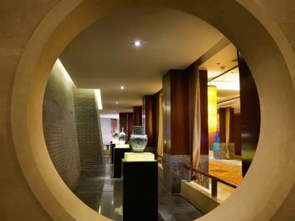 Фото Grand Soluxe International Hotel Xi'an