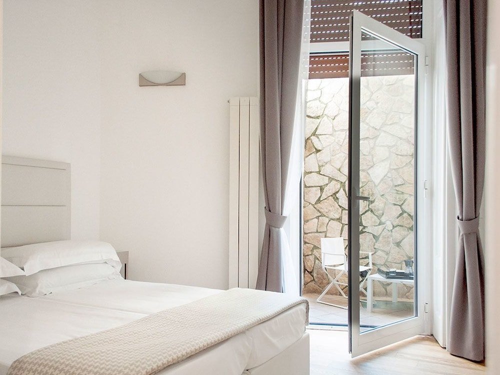 Фото Lhp Suite Napoli - Parco Margherita