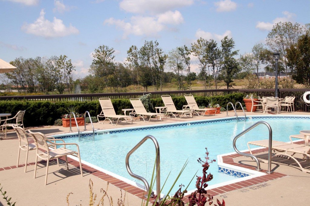 Фото Hampton Inn Louisville - Northeast