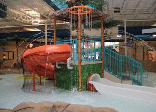Гостиница Quality Inn & Suites Palm Island Indoor Waterpark в Батавии