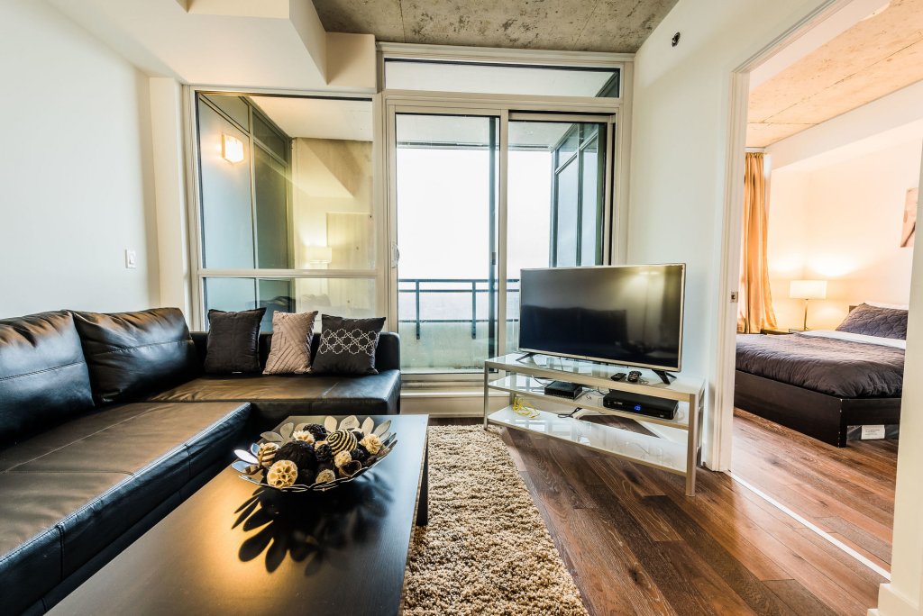 Фото Gladstone House