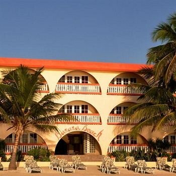 Гостиница Banana Beach Resort в Корозале