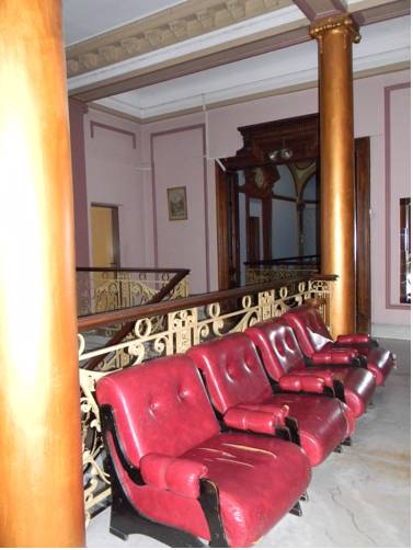 Фото Majestic Hotel