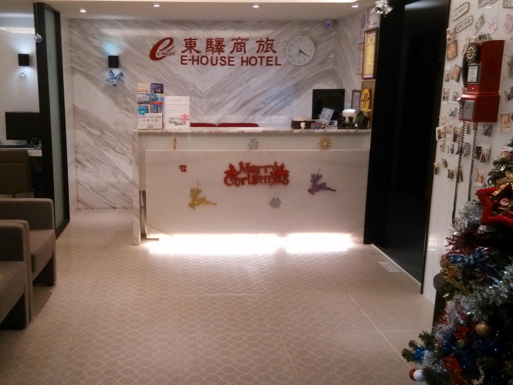 Фото E-House Hotel