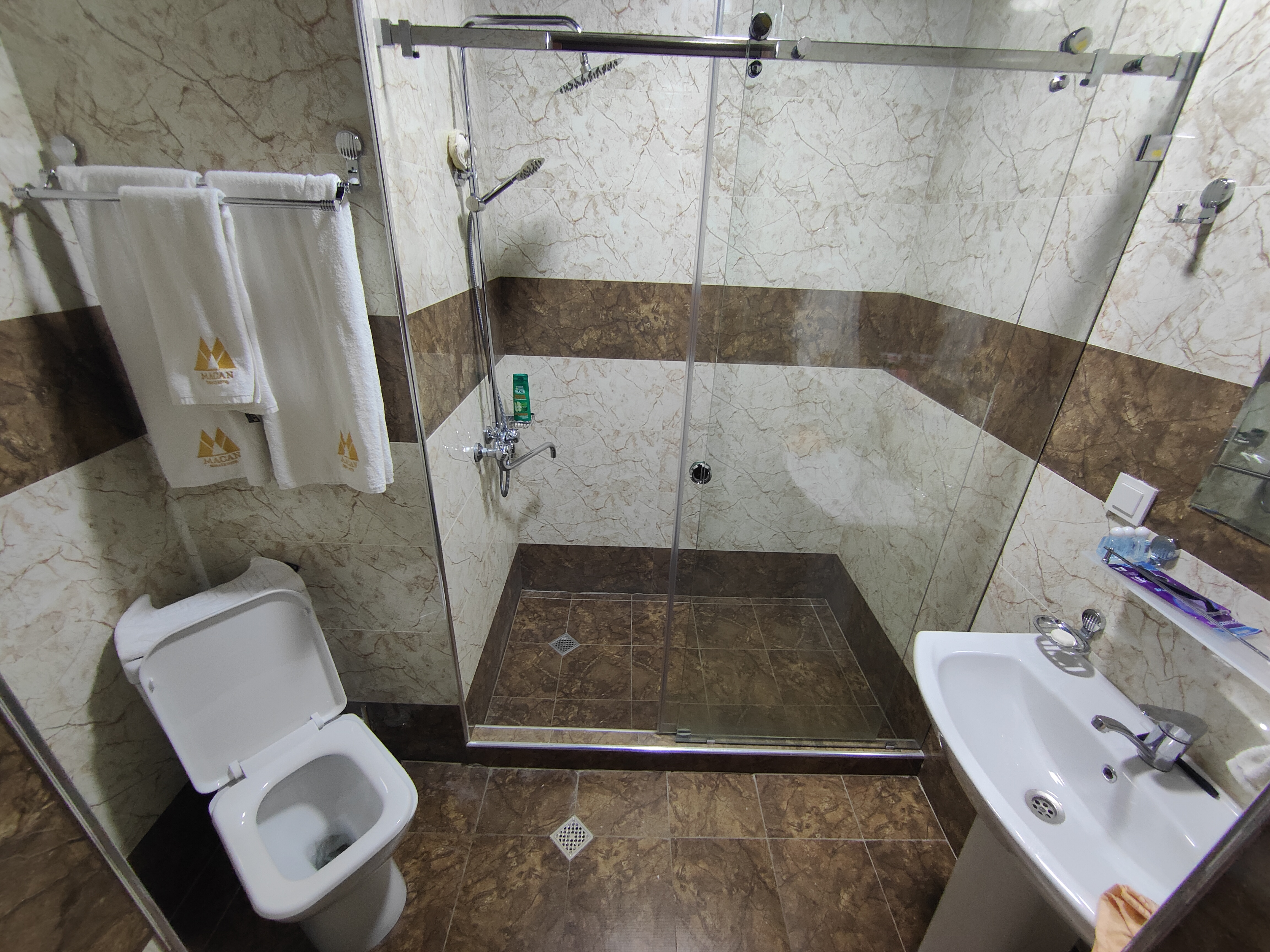 Фото Macan Terrace Hotel