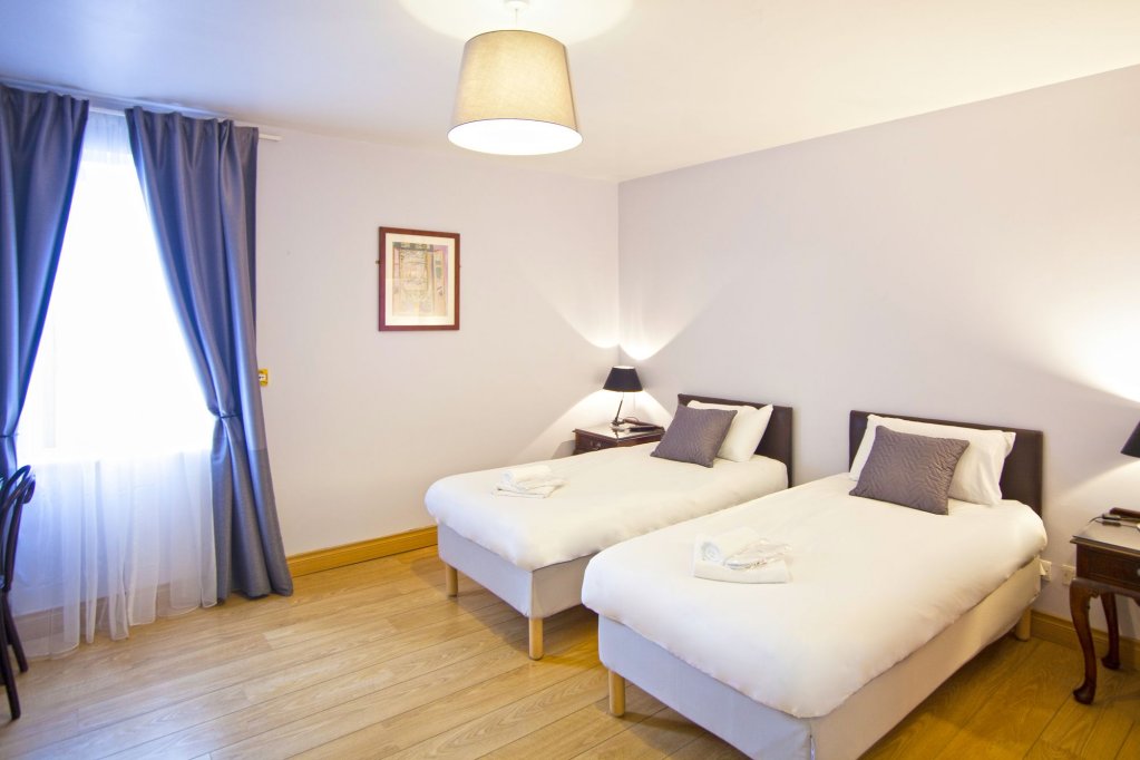 Фото The Sweeney