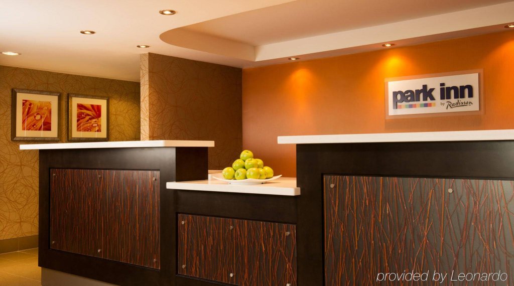 Фото Park Inn by Radisson Toronto - Markham