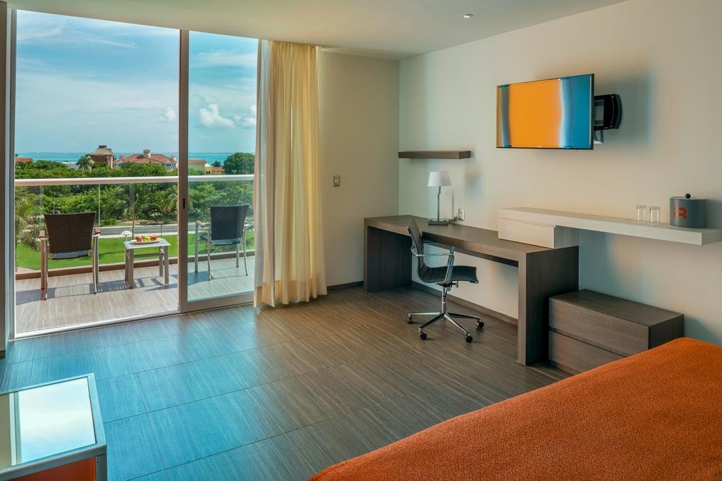 Фото Real Inn Cancun