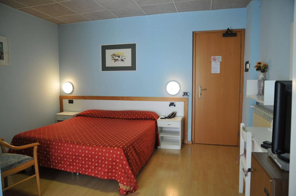 Фото Hotel Armonia