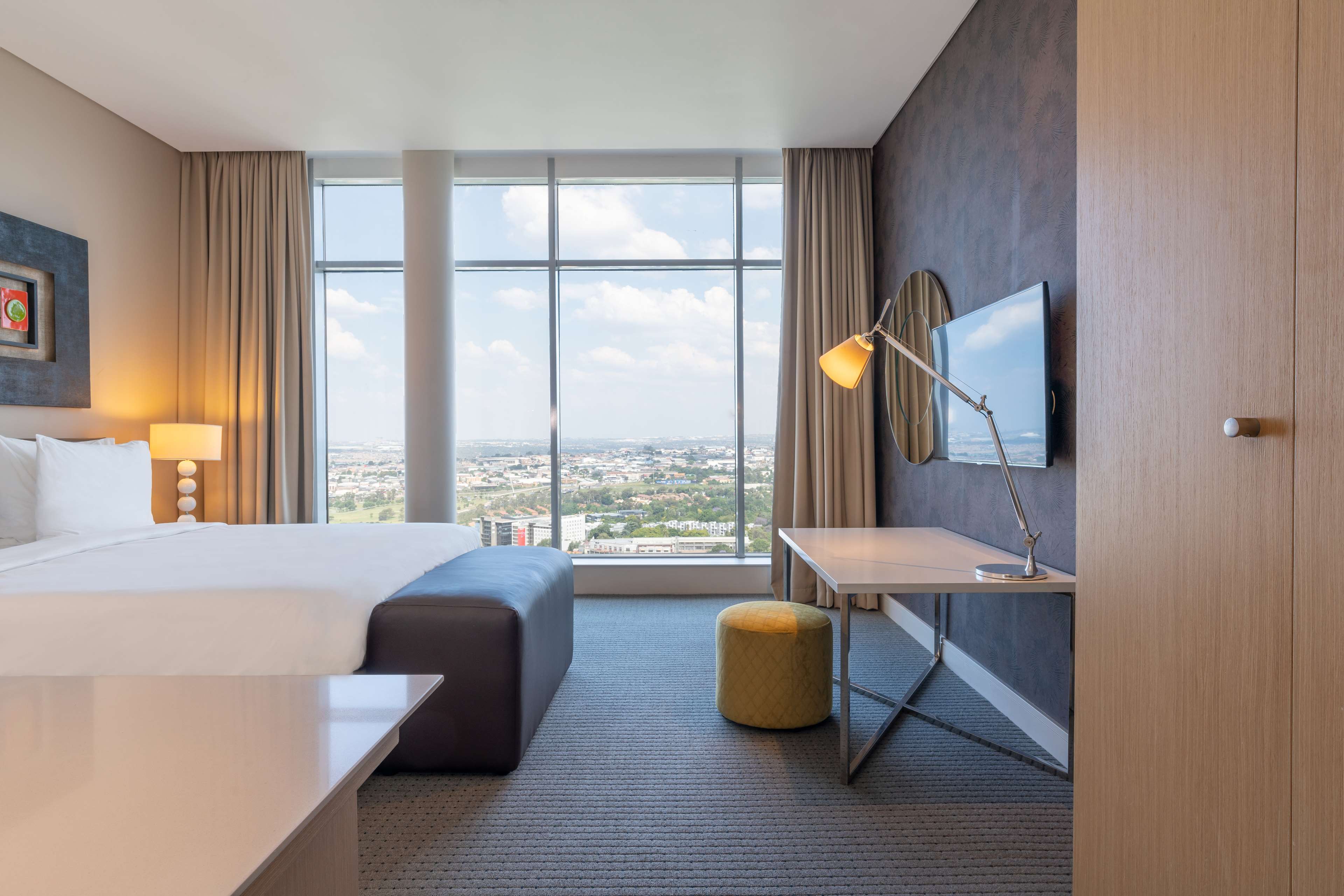 Фото Radisson Blu Gautrain Hotel, Sandton Johannesburg