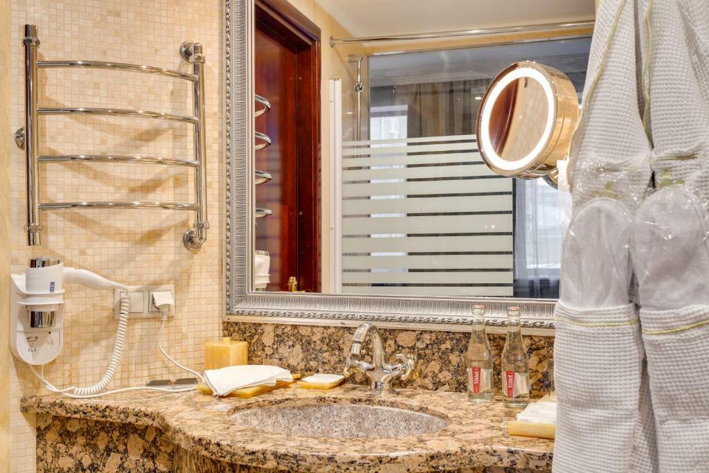Фото The Rooms Boutique Hotel