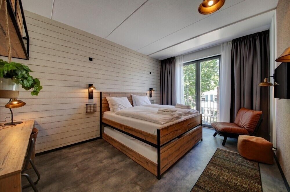 Фото Hotel de Kroon Kaatsheuvel