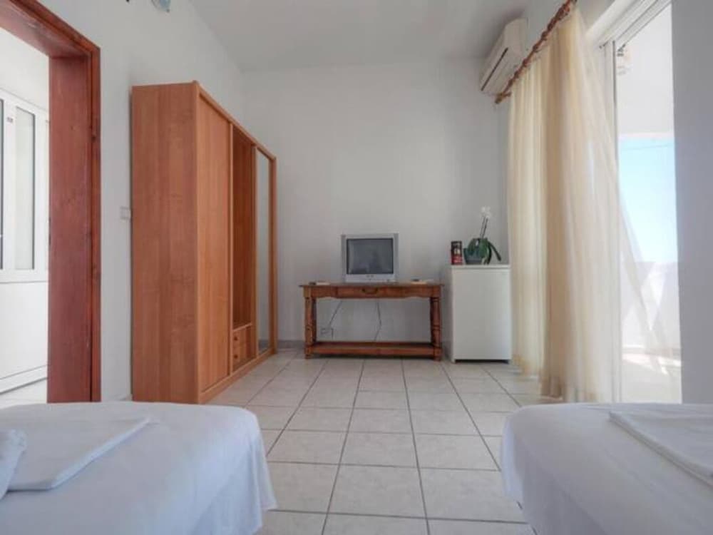 Фото Mediterranean Guest House Balkan