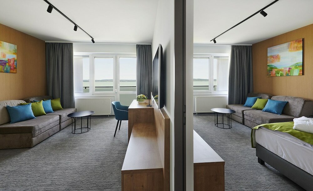 Фото Hotel OTP Balatonszemes