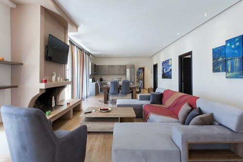 Гостиница Artistic 3 bdr Apartment With sea View in Glyfada в Афинах