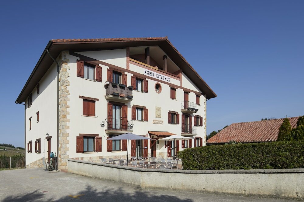 Фото Xabin Etxea - Basque Stay