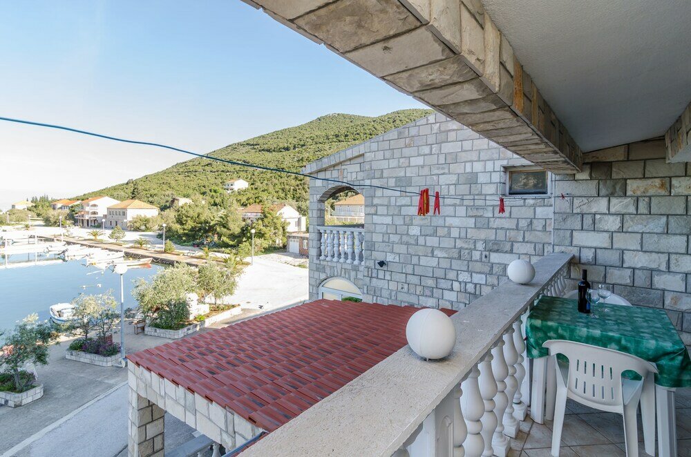 Фото Apartments Božović