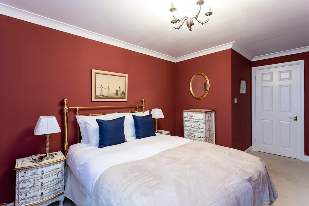 Фото Bright Tower Bridge Nest