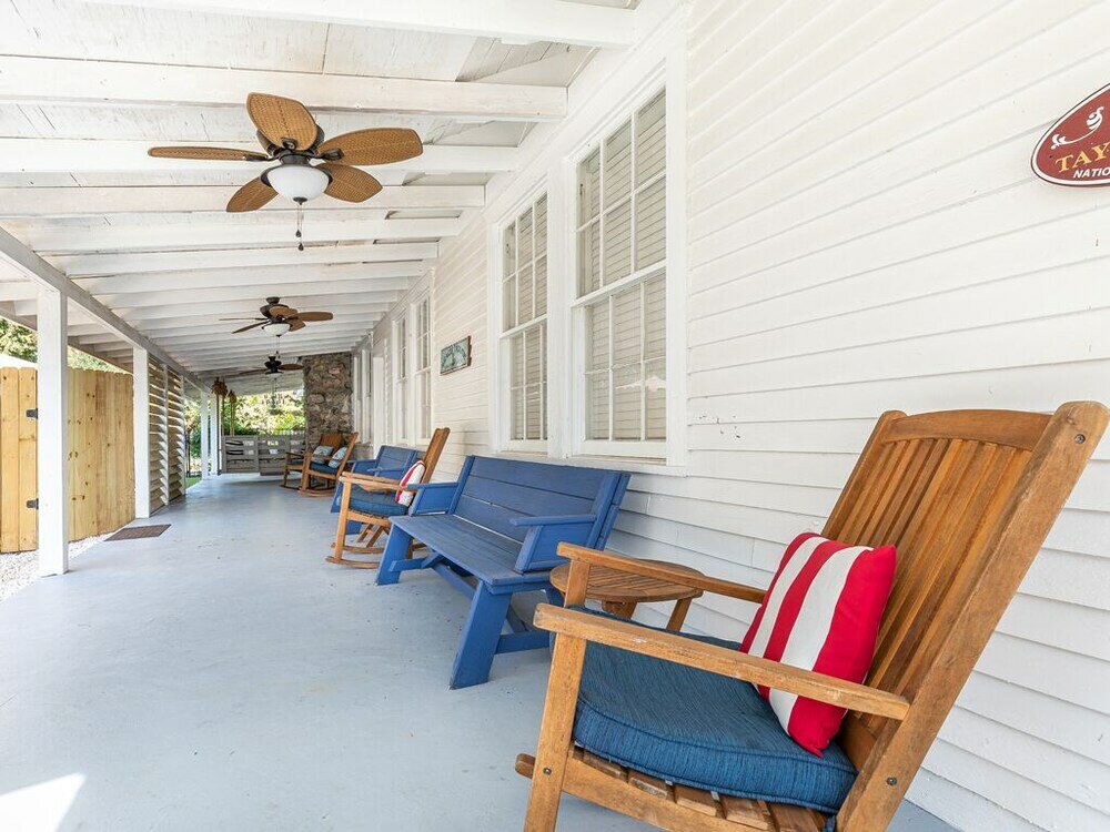 Фото Beach Bum Inn