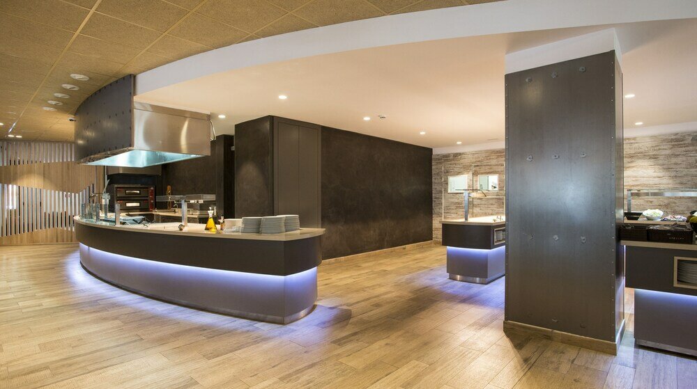 Фото Apartamentos California