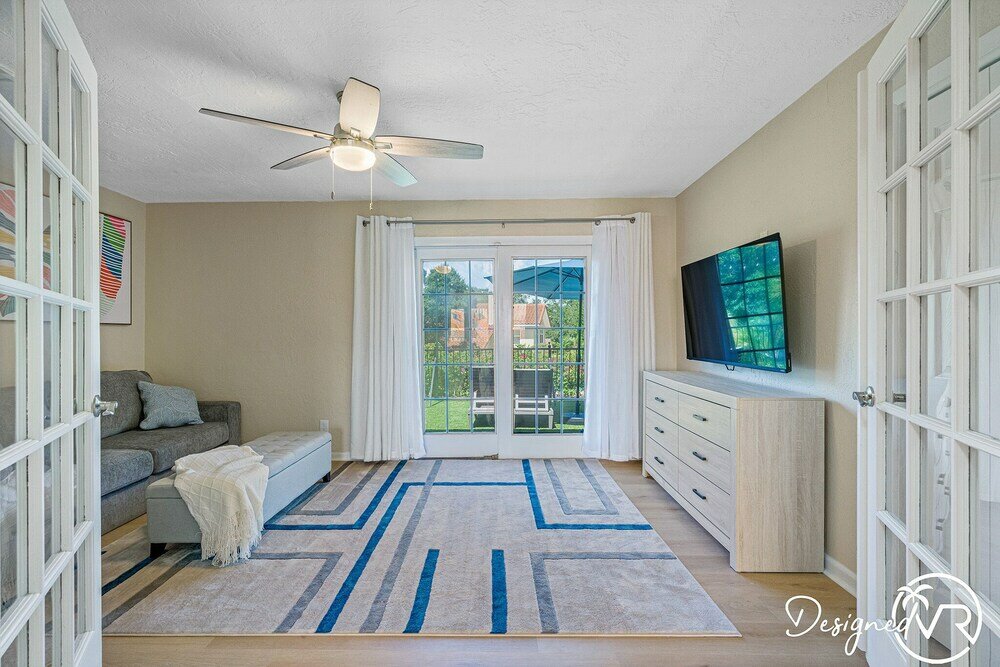 Фото 8 Br Heated Pool & Soccer Field