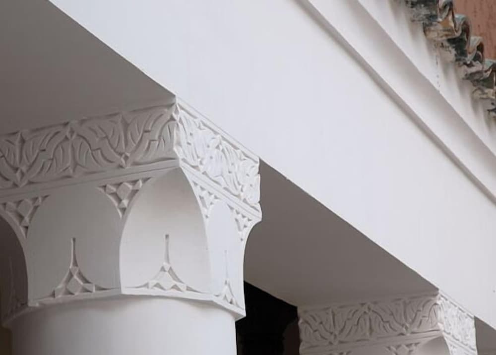 Фото Riad Assaada