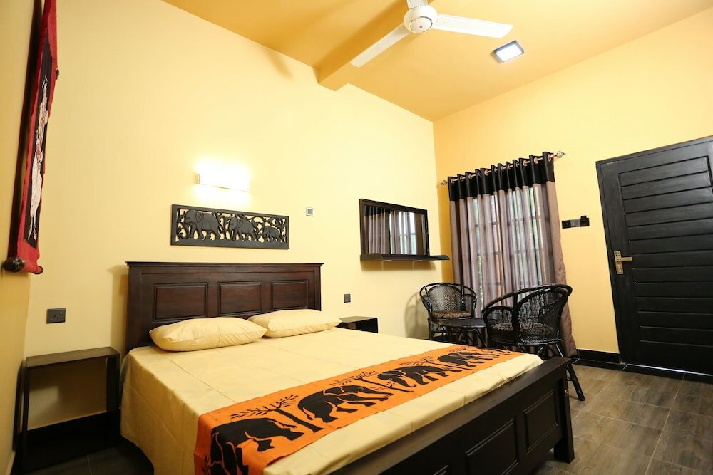 Фото Edwin's Air-port stay