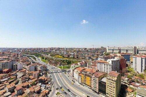Апартаменты Cozy Flat With City View and Balcony in Sisli в Шишли