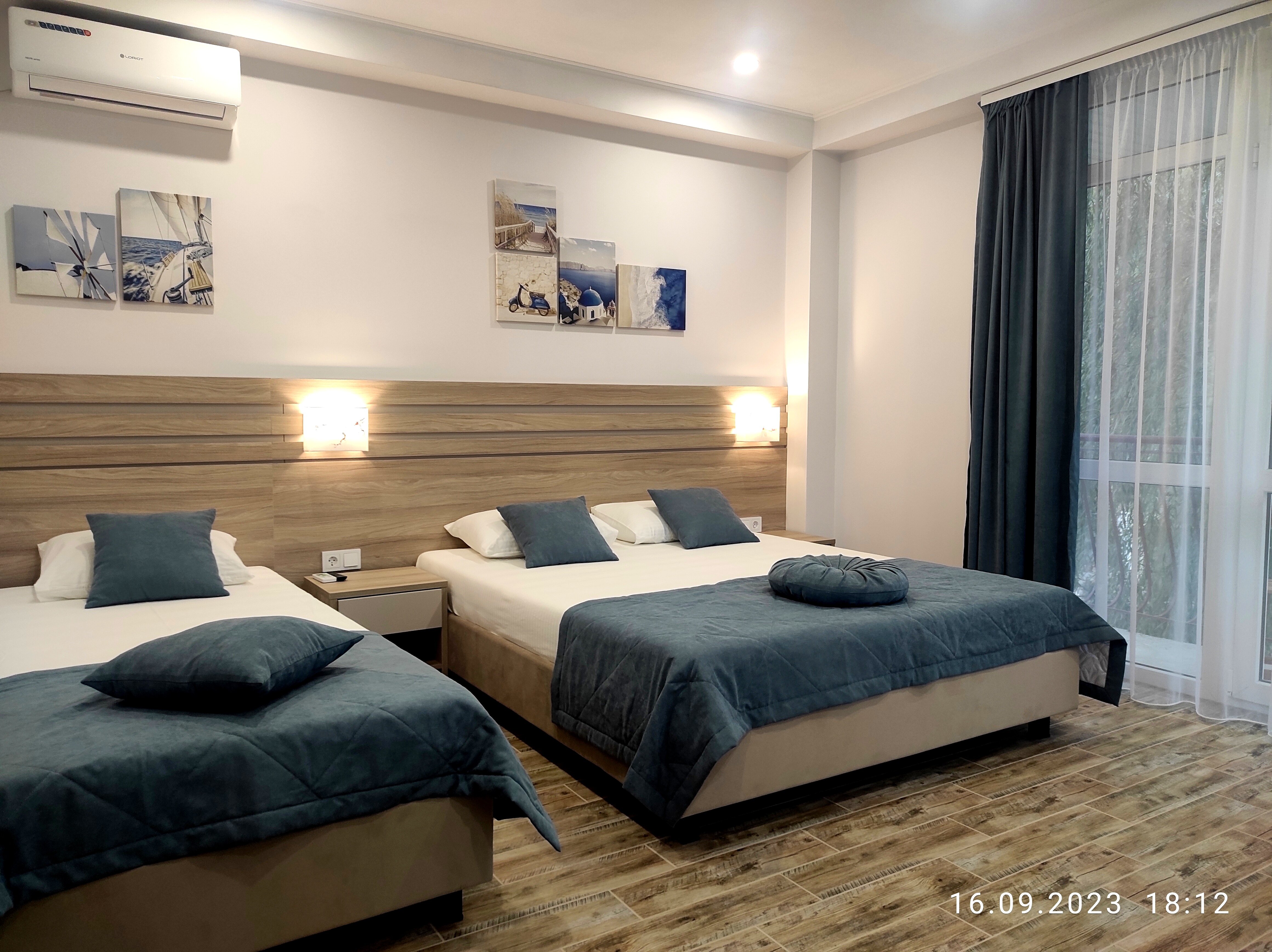 Фото отеля 2