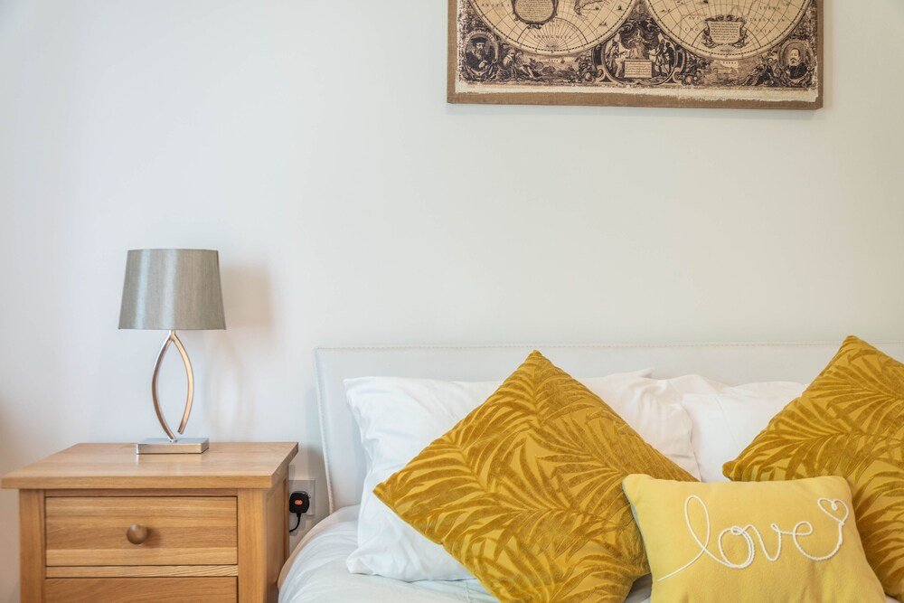 Фото The Wharf City Centre with Garden