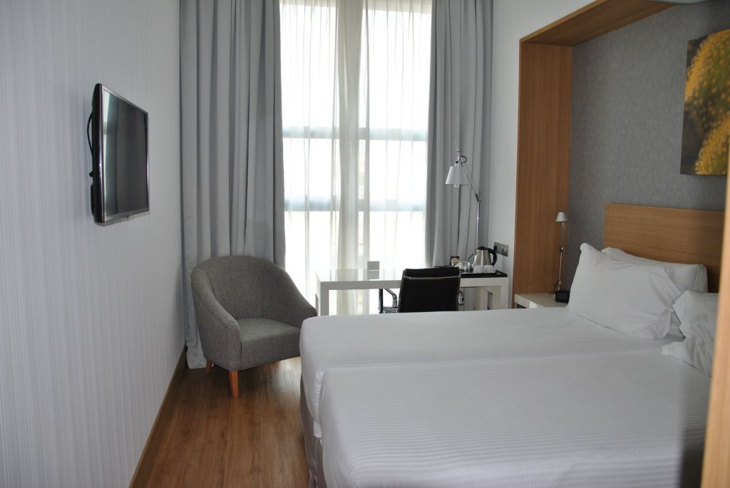 Фото Hilton Garden Inn Milan North