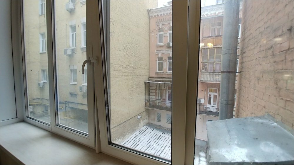 Short-term housing rental One-room 5a Baseina str Near Kreshchatik Centre, Kyiv, photo